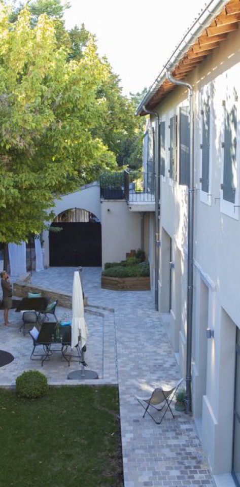 La Magnanerie de l’Isle sur la Sorgue Maison d’Hôtes La Magnanerie de l'Isle sur la Sorgue Maison d'Hôtes