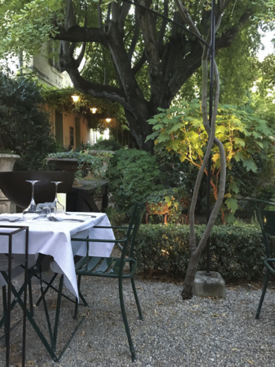 La Magnanerie de l’Isle sur la Sorgue Maison d’Hôtes La Magnanerie de l'Isle sur la Sorgue Maison d'Hôtes